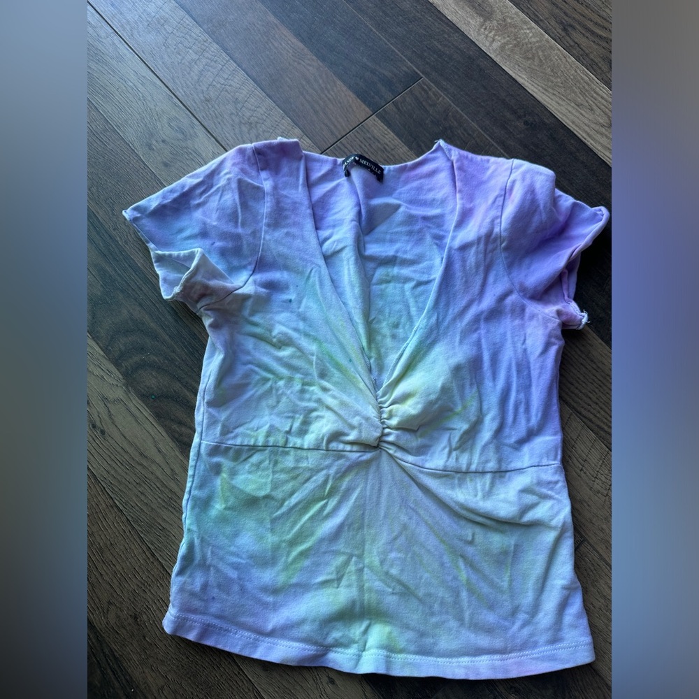 Brand Melville cropped baby tee